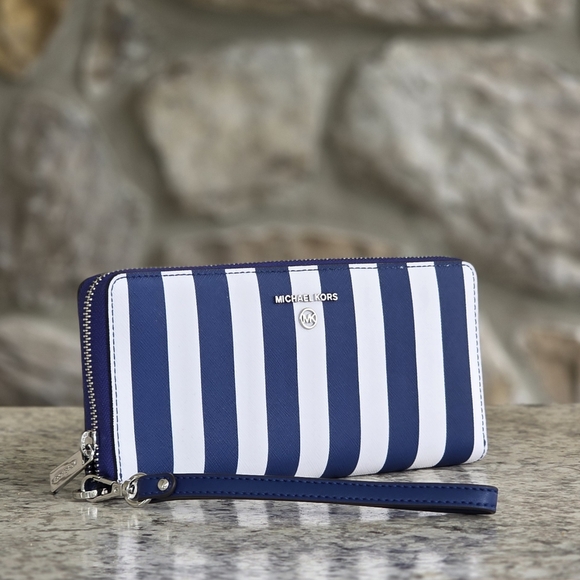 Michael Kors Handbags - Michael Kors Jet Set Stripe Continental Wristlet